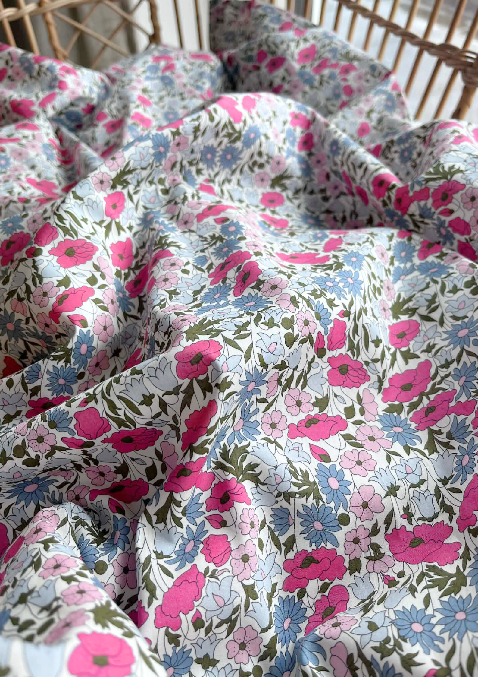 Babydynebetræk - Poppy and Daisy lyserød/blå